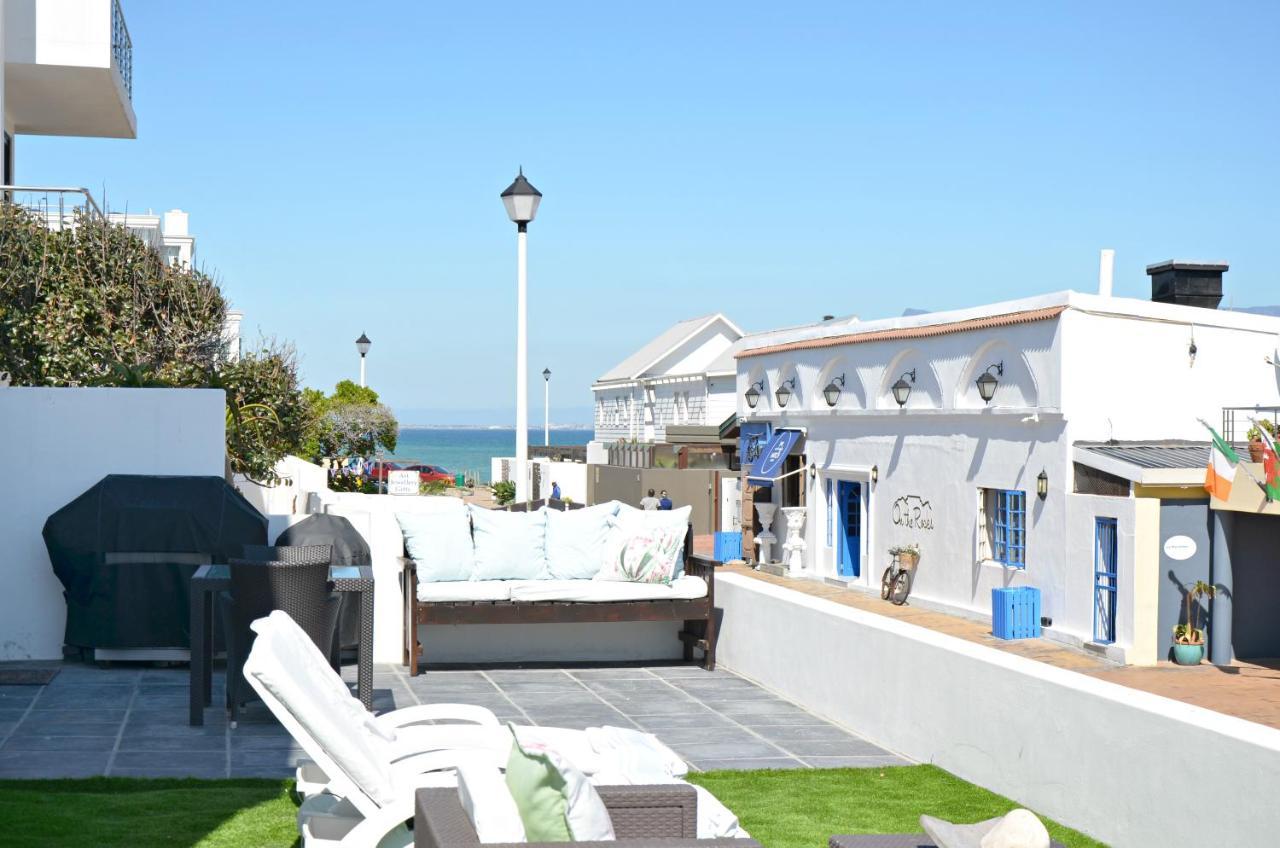 White Waves Beach House Bloubergstrand Dış mekan fotoğraf